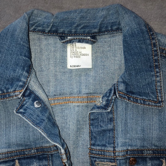 Jean jacket - Picture 2 of 3